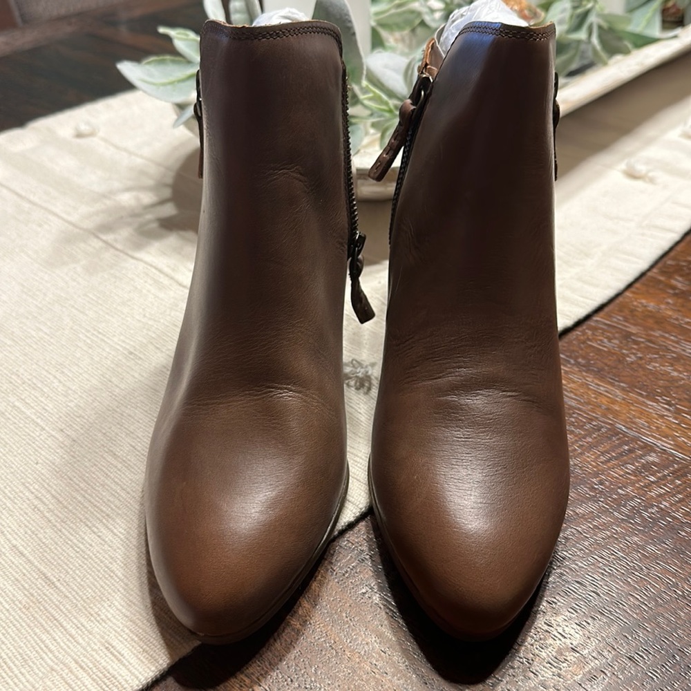 Frye Judith Bootie
